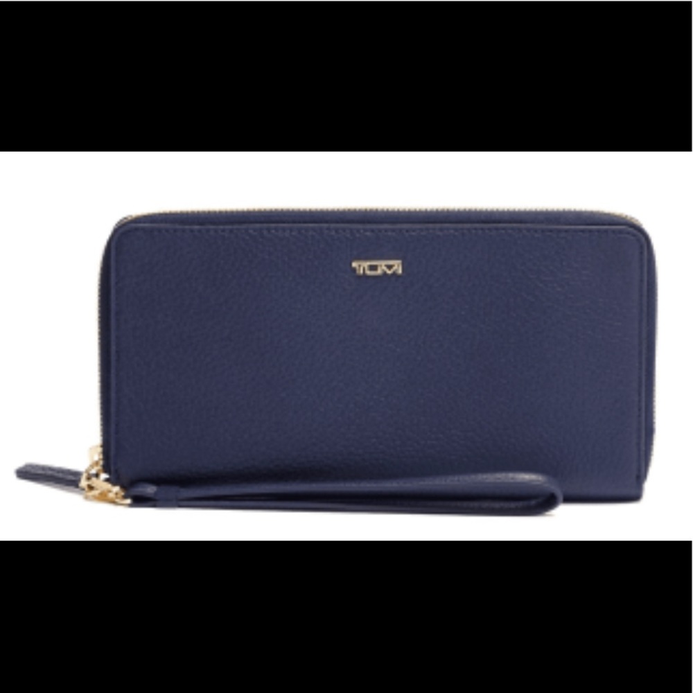 TUMI - Belden - Travel Wallet In Navy Blue